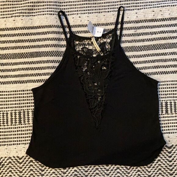 Emma & Sam black Top Small NWT - Picture 3 of 7